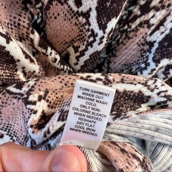 C Est 1946 Snakeskin Front Wrap Knot Top Women's Size Small White & Brown - Picture 7 of 7